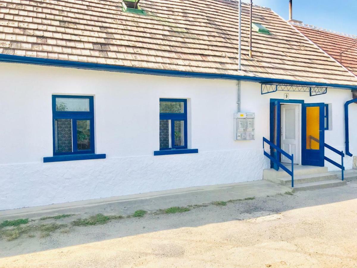 블로톤퓌레드 Little Greece 아파트 외부 사진